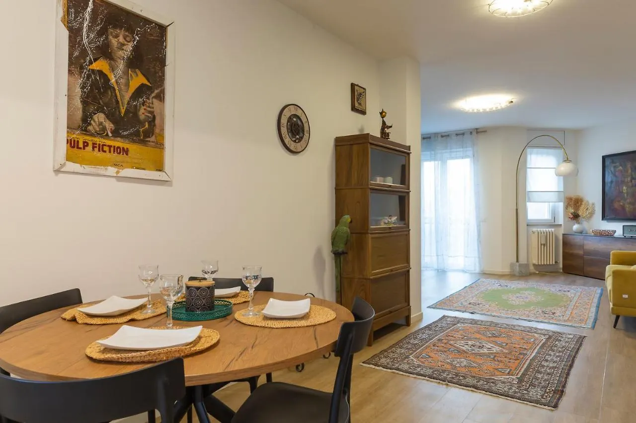 Luxury Apartment Near Navigli - Anemoni 5 Milán 0*,  Itálie