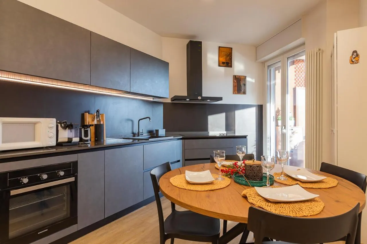 Luxury Apartment Near Navigli - Anemoni 5 Milán 0*,